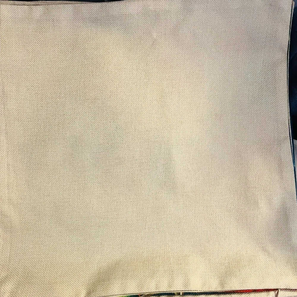 NEW 🎁 Santa Merry Christmas Pillow Cover – 18x18